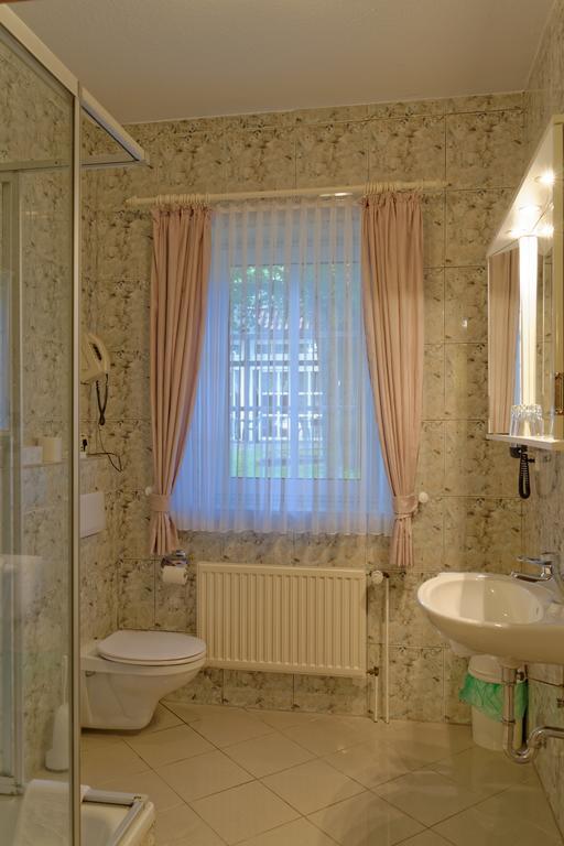 Landhotel Michaelishof Bergen  Dış mekan fotoğraf